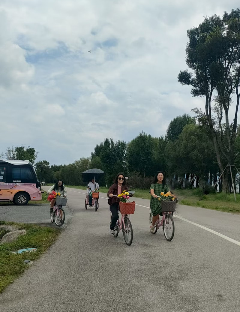 凝心聚力，共贏未來(lái) | 青島恒達(dá)化工新材料2025年-麗江行