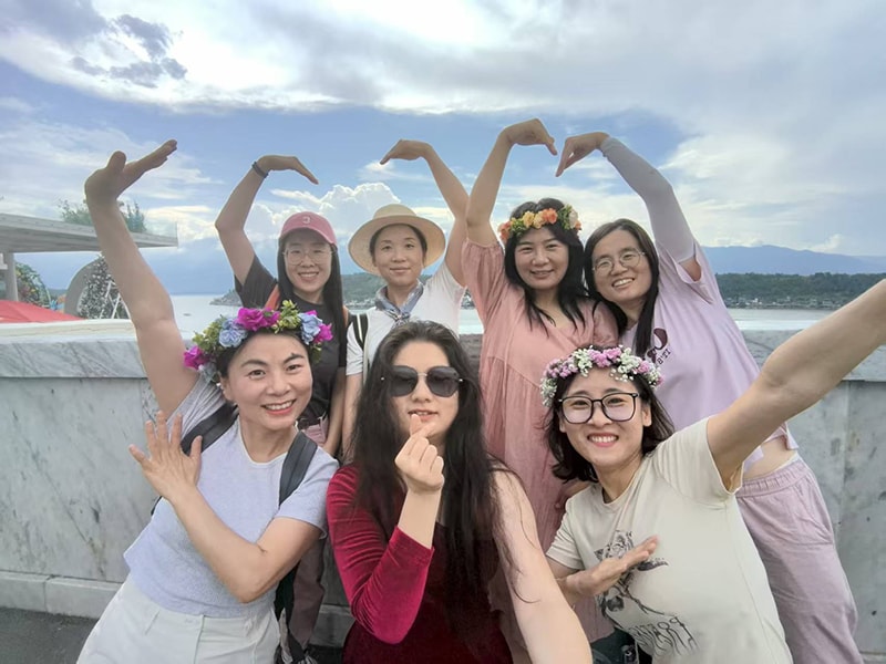 凝心聚力，共贏未來(lái) | 青島恒達(dá)化工新材料2025年-麗江行